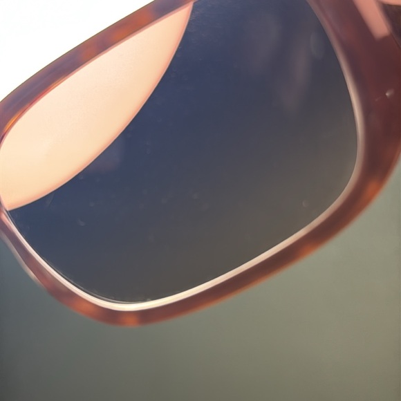 COACH TORTOISE MADELINE HANG TAG SUNGLASSES WITH HARDSHELL CASE - Picture 10 of 16